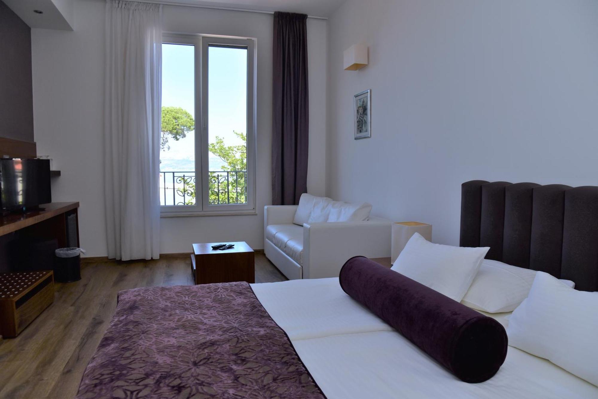 Hotel Lipa Postira Eksteriør billede