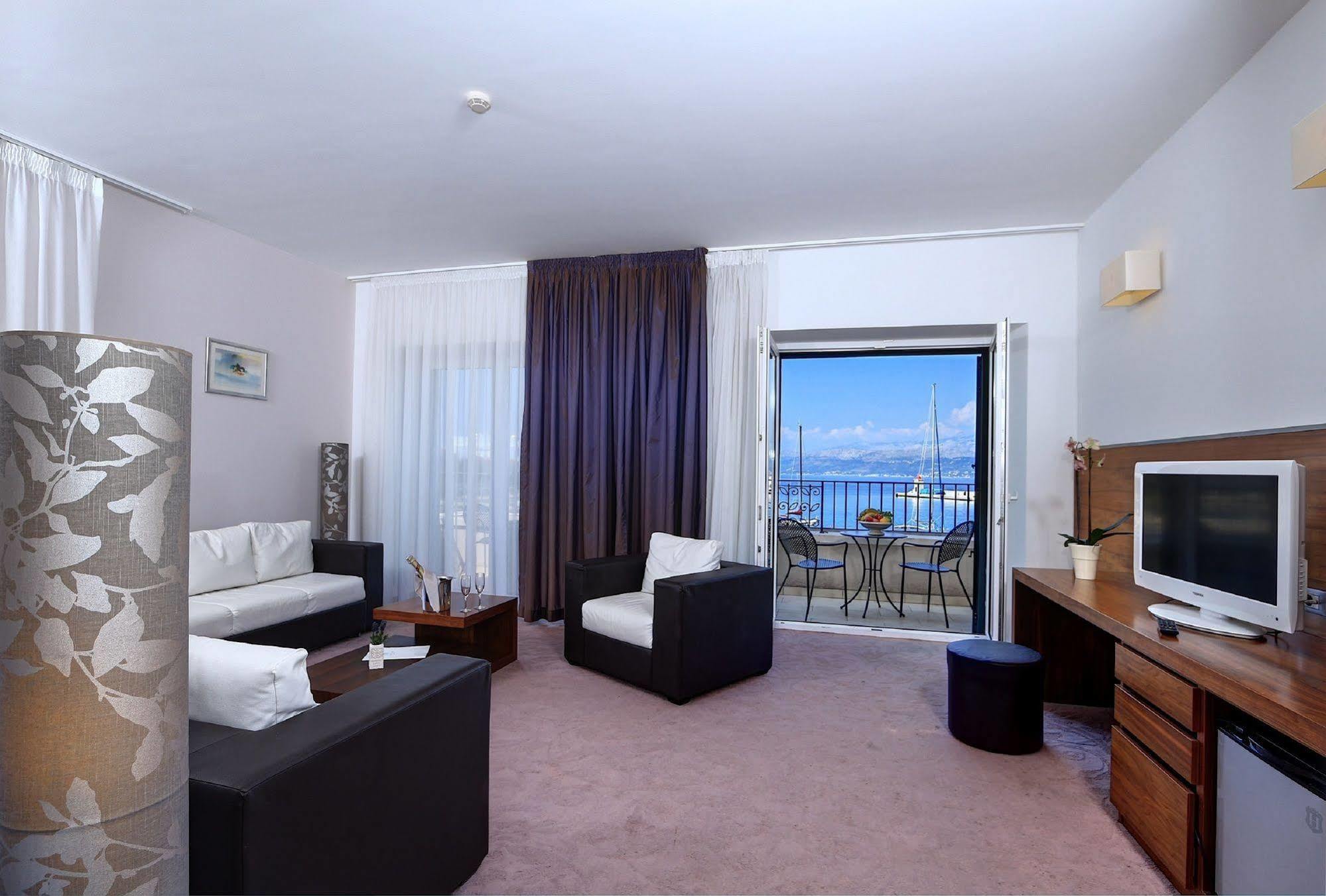 Hotel Lipa Postira Eksteriør billede